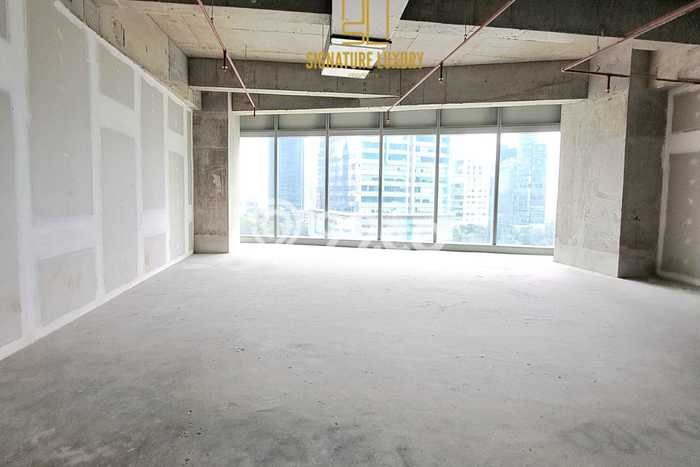 Kantor Dijual di Jakarta Selatan LT 330m2 & LB 330m2 Lokasi Terbaik! Kantor Dijual di Jakarta Selatan LT 330m2 & LB 330m2 Lokasi Terbaik!