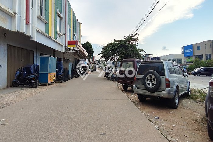Area Ramai! Ruko Dijual di Batam Kota untuk Bisnis Luas Bangunan 152m2 Area Ramai! Ruko Dijual di Batam Kota untuk Bisnis Luas Bangunan 152m2