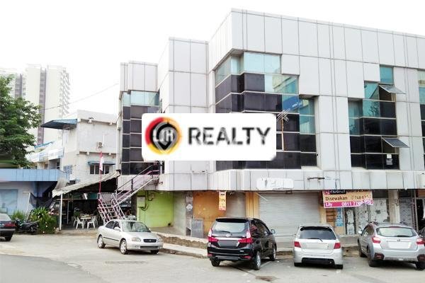 FOR RENT! Ruko di Pelita Cocok untuk Bisnis 681m2 FOR RENT! Ruko di Pelita Cocok untuk Bisnis 681m2