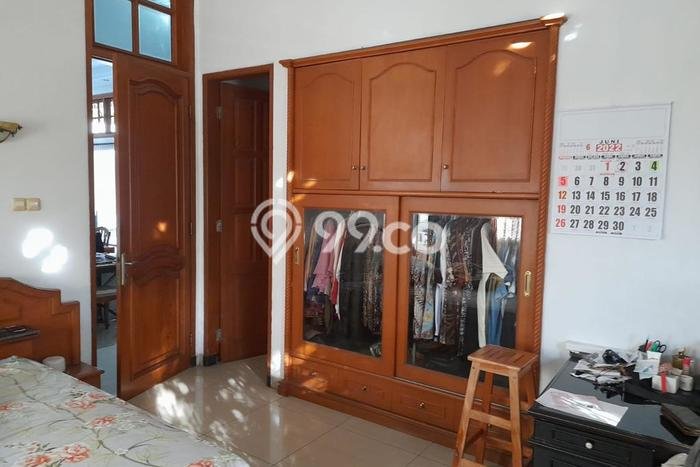 Siap Huni Hunian Elit 6 Kamar di Antapani Dekat ke Mana Pun Siap Huni Hunian Elit 6 Kamar di Antapani Dekat ke Mana Pun