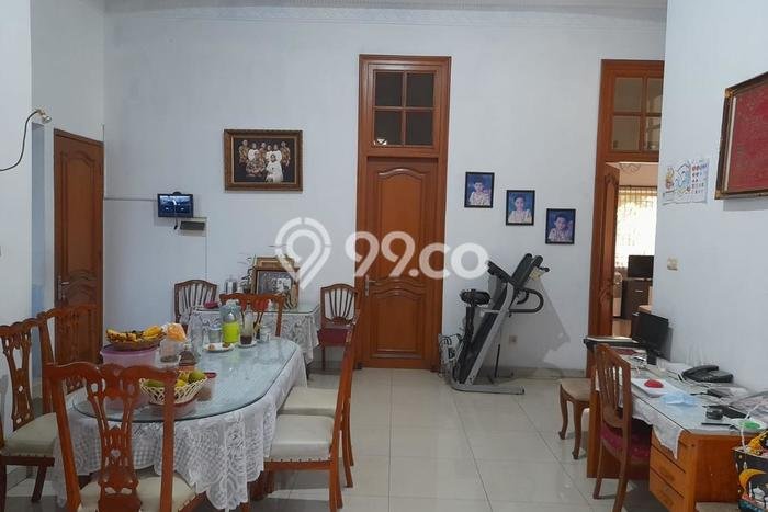 Siap Huni Hunian Elit 6 Kamar di Antapani Dekat ke Mana Pun Siap Huni Hunian Elit 6 Kamar di Antapani Dekat ke Mana Pun
