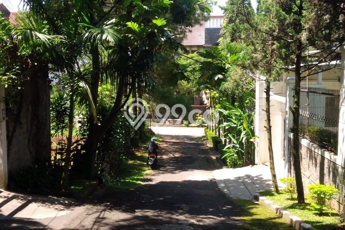 Rumah Elit LB 300m2 Siap Huni Desain Elegan di Setra Murni, Bandung Rumah Elit LB 300m2 Siap Huni Desain Elegan di Setra Murni, Bandung