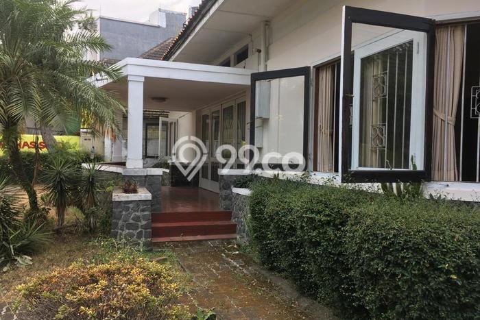 Rumah Luxury Modern Tanpa Renovasi di Riau Bandung Rumah Luxury Modern Tanpa Renovasi di Riau Bandung