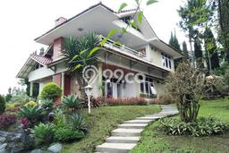 Dijual Rumah Luas Megah Dengan View Cantik di Lembang, Bandung Dijual Rumah Luas Megah Dengan View Cantik di Lembang, Bandung