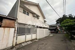 Rumah Modern 5 KT LT 207m2 di Kedungbadak Rumah Modern 5 KT LT 207m2 di Kedungbadak