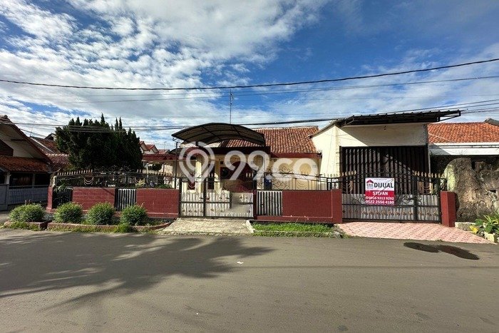 Siap Huni Rumah Minimalis & Modern LB 250m2 di Tanah Sareal Siap Huni Rumah Minimalis & Modern LB 250m2 di Tanah Sareal