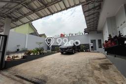 Untuk Dijual Kost di Citeureup, Bogor, 8 KT, 9 KM, Luas 200m2 Untuk Dijual Kost di Citeureup, Bogor, 8 KT, 9 KM, Luas 200m2