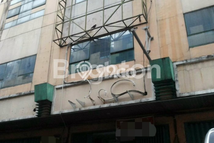 Ruko Dijual di Prime Area Surabaya Luas 303m2 Ruko Dijual di Prime Area Surabaya Luas 303m2