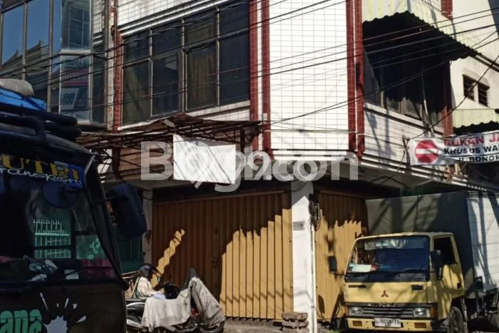 Unit Komersial Disewakan di Surabaya Kawasan Strategis Harga Kompetitif Unit Komersial Disewakan di Surabaya Kawasan Strategis Harga Kompetitif