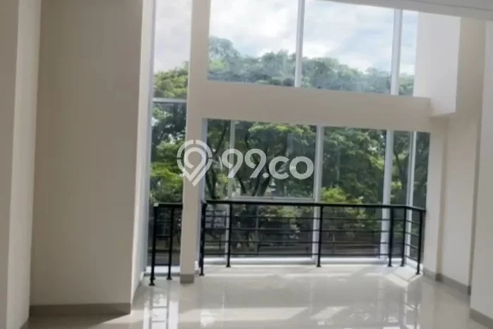 Ruko untuk Disewa di Pusat Tangerang Luas Bangunan 540m2 Ruko untuk Disewa di Pusat Tangerang Luas Bangunan 540m2