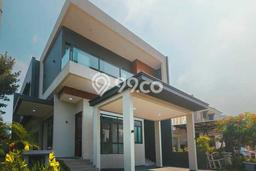 Jual Rumah Luas Elegan Dengan View Eksklusif di BSD, Tangerang Jual Rumah Luas Elegan Dengan View Eksklusif di BSD, Tangerang