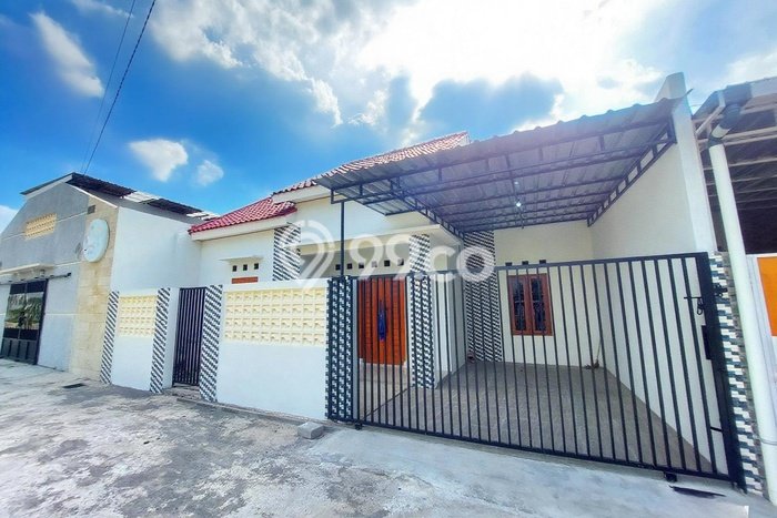 Rumah Bagus di Laweyan, Surakarta, LT 90m2m², Luas Bangunan 45m2m² Rumah Bagus di Laweyan, Surakarta, LT 90m2m², Luas Bangunan 45m2m²