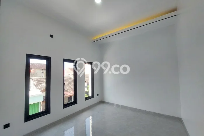 Rumah Strategis Minimalis Lb 200m2 di Colomadu, Karanganyar Rumah Strategis Minimalis Lb 200m2 di Colomadu, Karanganyar
