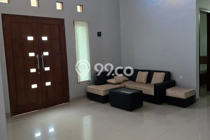 Rumah di Colomadu, 2 KT, Area Asri, Luas 97m² Bangunan 132m² Rumah di Colomadu, 2 KT, Area Asri, Luas 97m² Bangunan 132m²