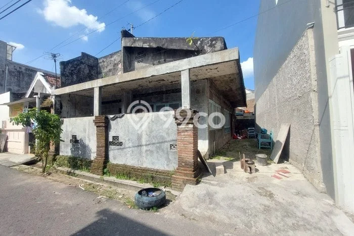 Tanah di Banjarsari, Surakarta Luas 135m2 Dijual Segera Tanah di Banjarsari, Surakarta Luas 135m2 Dijual Segera