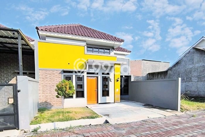 For Sale Rumah 3 Kamar Lokasi Strategis Nyaman dan Strategis di Banjarsari For Sale Rumah 3 Kamar Lokasi Strategis Nyaman dan Strategis di Banjarsari