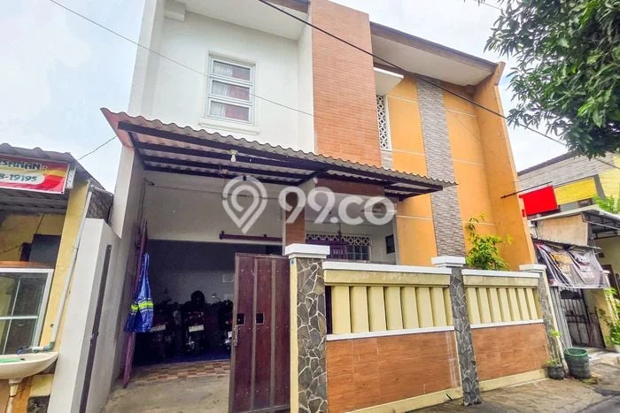 Dijual Segera Kost 10 Kamar, 10 Kamar Mandi di Kartasura, Sukoharjo, Luas 210m2 Dijual Segera Kost 10 Kamar, 10 Kamar Mandi di Kartasura, Sukoharjo, Luas 210m2