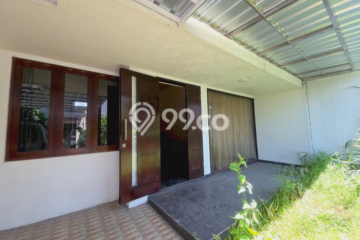 Rumah Bagus Siap Pakai Di Colomadu Luas 180m2 Lokasi Strategis Rumah Bagus Siap Pakai Di Colomadu Luas 180m2 Lokasi Strategis