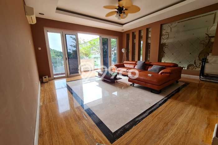 Dijual Rumah Mewah Megah Dengan View Cantik di Kalideres, Jakarta Barat Dijual Rumah Mewah Megah Dengan View Cantik di Kalideres, Jakarta Barat