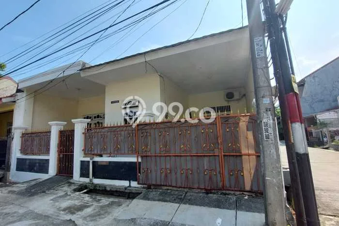 Disewakan Rumah Harga Terjangkau di Cibubur Bekasi dengan 3 KT Disewakan Rumah Harga Terjangkau di Cibubur Bekasi dengan 3 KT