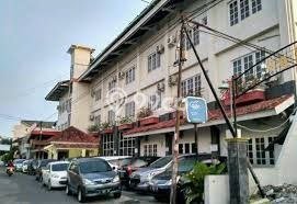 Komersial Dijual di Depok Sleman dengan Luas Bangunan 1650m2 Komersial Dijual di Depok Sleman dengan Luas Bangunan 1650m2