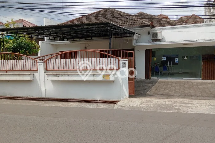 Lokasi terbaik! Rumah siap huni dikontrakkan di Mlati LB 180m2 Lokasi terbaik! Rumah siap huni dikontrakkan di Mlati LB 180m2
