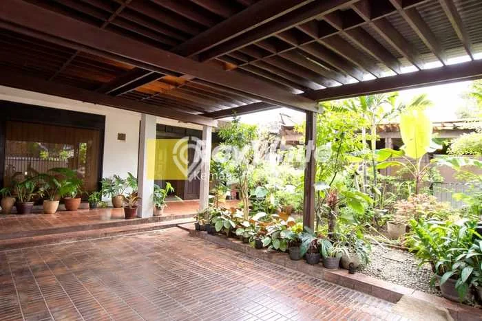 For Sale Rumah Elit Exclusive di Menteng, Jakarta Pusat For Sale Rumah Elit Exclusive di Menteng, Jakarta Pusat