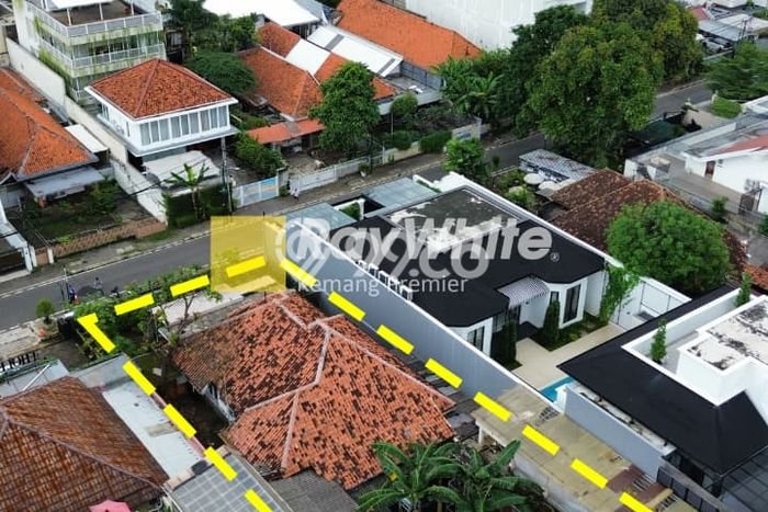 For Sale Rumah Mewah Exclusive di Menteng, Jakarta Pusat For Sale Rumah Mewah Exclusive di Menteng, Jakarta Pusat