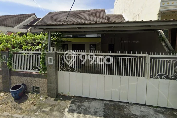 For Sale Rumah 2 Kamar Lokasi Strategis Nyaman dan Strategis di Wiyung For Sale Rumah 2 Kamar Lokasi Strategis Nyaman dan Strategis di Wiyung