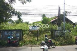 Jarang Ada! Tanah di Pakal Punya Luas 1900m2 SHM Jarang Ada! Tanah di Pakal Punya Luas 1900m2 SHM