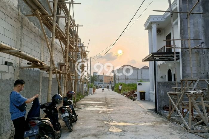 Hunian Nyaman Asri 3 KT Siap Huni di Pondok Bambu Jakarta Timur Hunian Nyaman Asri 3 KT Siap Huni di Pondok Bambu Jakarta Timur