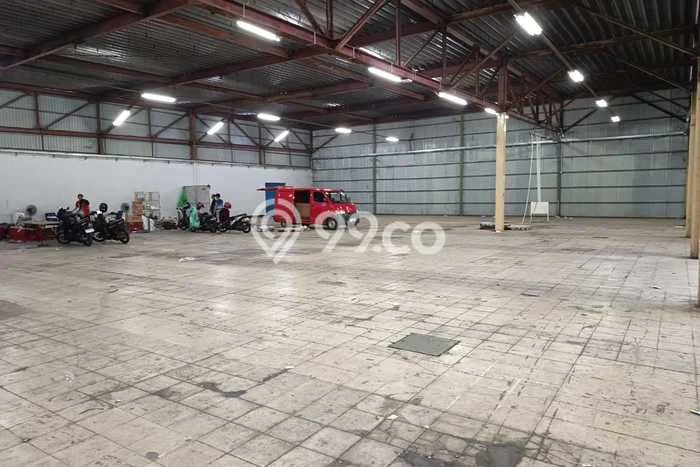 Unit Gudang Disewakan di Cikokol di Area Ramai & Strategis Unit Gudang Disewakan di Cikokol di Area Ramai & Strategis