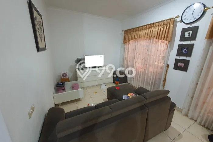 Rumah Mewah LB 135m2 Siap Huni Desain Elegan di Puri Media, Jakarta Barat Rumah Mewah LB 135m2 Siap Huni Desain Elegan di Puri Media, Jakarta Barat