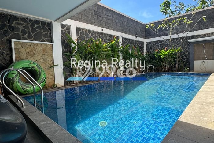Disewakan! Rumah 4 Kamar Tidur &
3 Kamar Mandi di Ciganjur, Jakarta Selatan Disewakan! Rumah 4 Kamar Tidur &
3 Kamar Mandi di Ciganjur, Jakarta Selatan