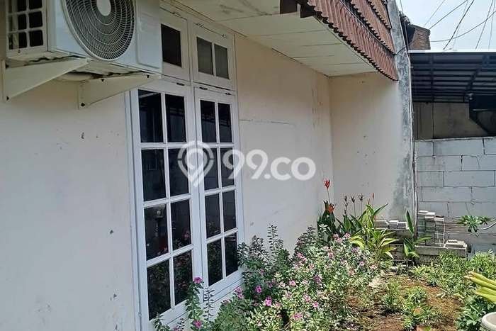 Rumah Luas Asri 2 KT Siap Pakai di Pondok Kelapa Jakarta Timur Rumah Luas Asri 2 KT Siap Pakai di Pondok Kelapa Jakarta Timur