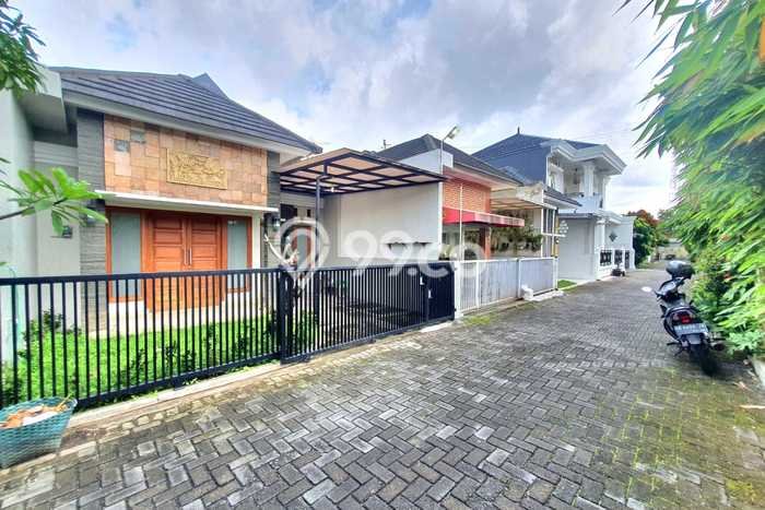 Rumah EXCLUSIVE di Umbulharjo, Yogyakarta, Luas 81m² Bangunan 50m² HARGA TERBAIK! Rumah EXCLUSIVE di Umbulharjo, Yogyakarta, Luas 81m² Bangunan 50m² HARGA TERBAIK!