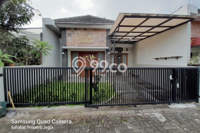 Rumah Harga Nego LT 81m² di Umbulharjo, Keamanan 24 Jam, Yogyakarta Rumah Harga Nego LT 81m² di Umbulharjo, Keamanan 24 Jam, Yogyakarta