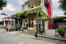 Rumah Mewah dengan Luas Tanah 170m² di Kawasan Elite Gamping, Sleman Rumah Mewah dengan Luas Tanah 170m² di Kawasan Elite Gamping, Sleman