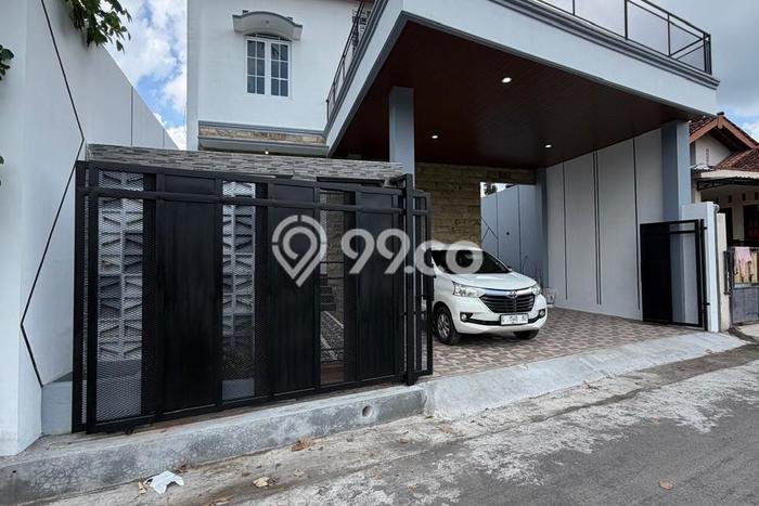 Rumah Modern Cantik 4 Kamar Siap Huni di Ngaglik Rumah Modern Cantik 4 Kamar Siap Huni di Ngaglik