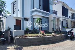 Rumah Strategis Modern Lb 141m2 di Mlati, Sleman Rumah Strategis Modern Lb 141m2 di Mlati, Sleman