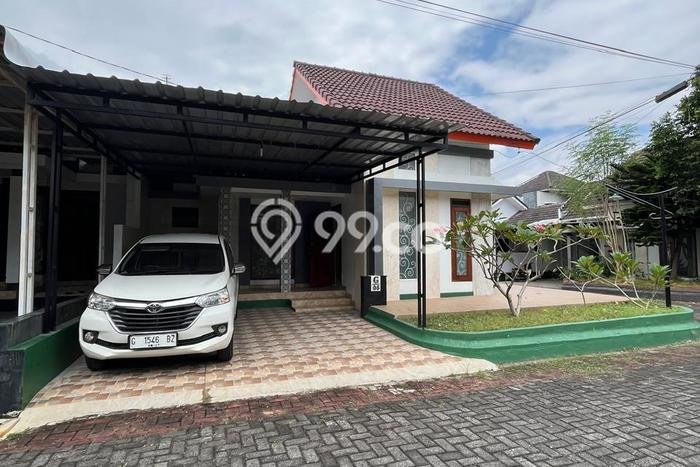Rumah Berkualitas area Mlati, Sleman, Luas 176m2m² LB 110m2m² - HARGA NEGO! Rumah Berkualitas area Mlati, Sleman, Luas 176m2m² LB 110m2m² - HARGA NEGO!