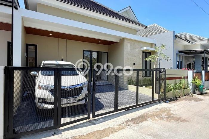 For Sale Rumah 3 Kamar Lokasi Strategis Bagus dan Strategis di Sleman For Sale Rumah 3 Kamar Lokasi Strategis Bagus dan Strategis di Sleman