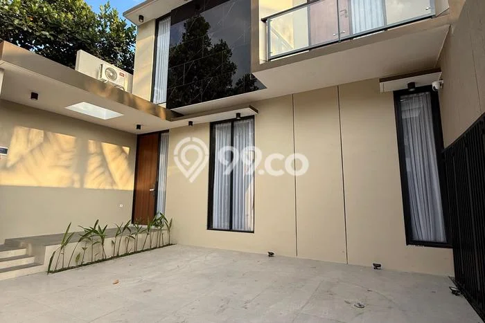 Dijual Rumah 4 Kamar Lokasi Ideal Bagus dan Strategis di Depok Dijual Rumah 4 Kamar Lokasi Ideal Bagus dan Strategis di Depok