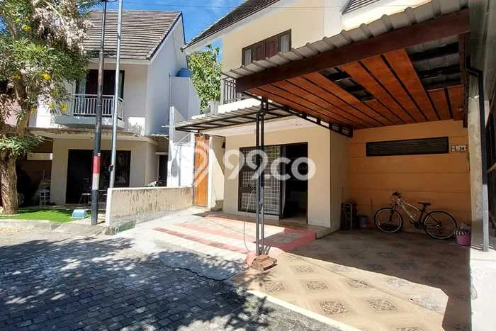 Rumah Lokasi Strategis area Kasihan, Bantul, LT 128m2m² LB 250m2m² Rumah Lokasi Strategis area Kasihan, Bantul, LT 128m2m² LB 250m2m²