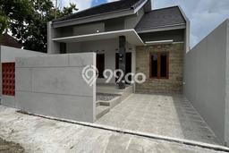 Dijual Rumah 3 Kamar Lokasi Strategis Nyaman dan Strategis di Ngaglik Dijual Rumah 3 Kamar Lokasi Strategis Nyaman dan Strategis di Ngaglik