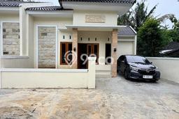 Rumah Minimalis Terbaik Siap Huni di Moyudan LT 111m2 Rumah Minimalis Terbaik Siap Huni di Moyudan LT 111m2