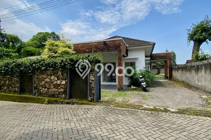 Tanah di , Luas 701m2m², Lokasi Strategis, Lingkungan Asri Tanah di , Luas 701m2m², Lokasi Strategis, Lingkungan Asri