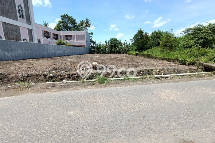 Kavling Tanah untuk Dijual di Maguwoharjo, Yogyakarta, Luas 150m2 Kavling Tanah untuk Dijual di Maguwoharjo, Yogyakarta, Luas 150m2