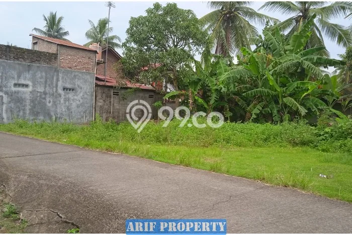 Tanah Lokasi Strategis Kawasan Pengasih, Luas 138m², Akses ke Fasilitas Umum Tanah Lokasi Strategis Kawasan Pengasih, Luas 138m², Akses ke Fasilitas Umum