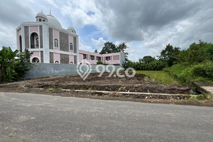 Kavling Tanah untuk Dijual di Maguwoharjo, Yogyakarta, Luas 150m2 Kavling Tanah untuk Dijual di Maguwoharjo, Yogyakarta, Luas 150m2